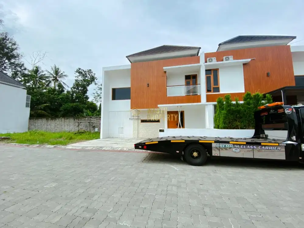 RUMAH MEWAH HARGA MURAH TEPI JALAN RAYA TAJEM
