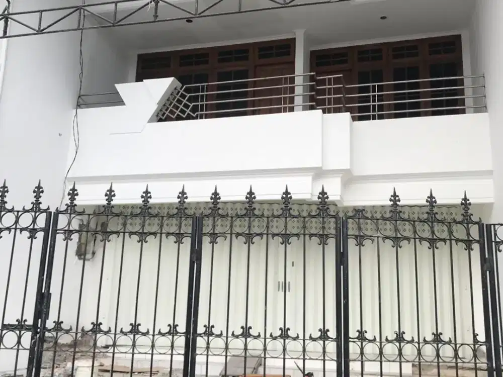 rumah disewakan bratang gede surabaya