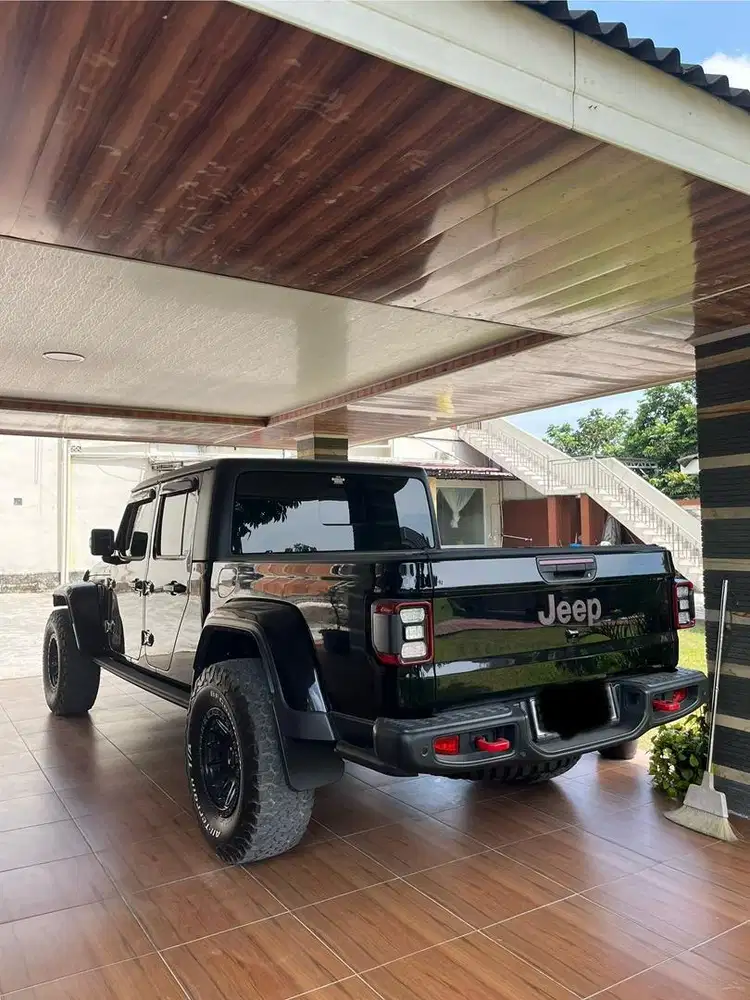 JEEP RUBICON GLADIATOR