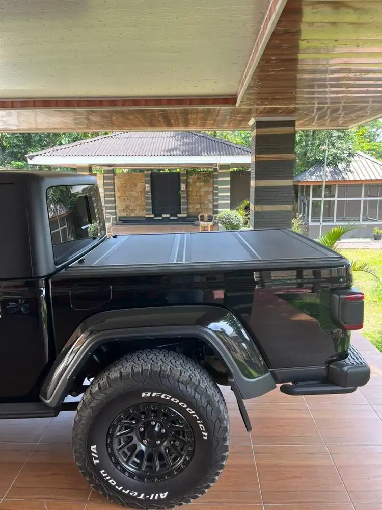 JEEP RUBICON GLADIATOR