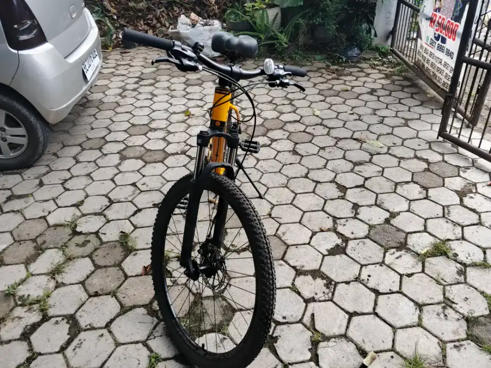 Sepeda gunung, merek Polygon,tipe Cashcade two size 27,5 Yu