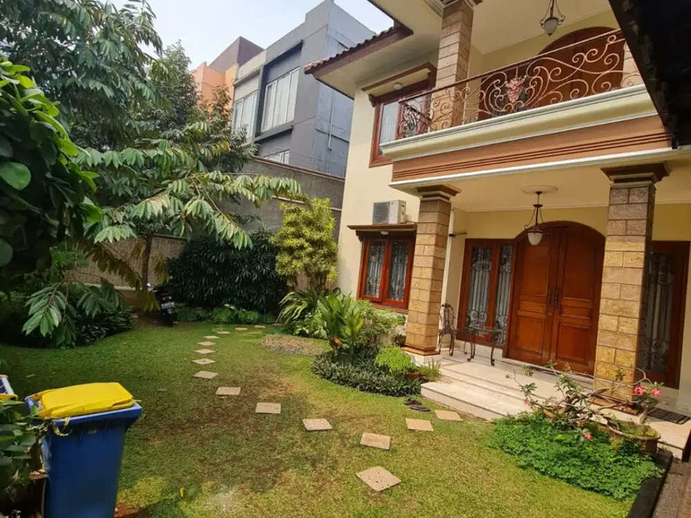 Rumah lokasi strategis siap huni di Bintaro Jakarta Selatan