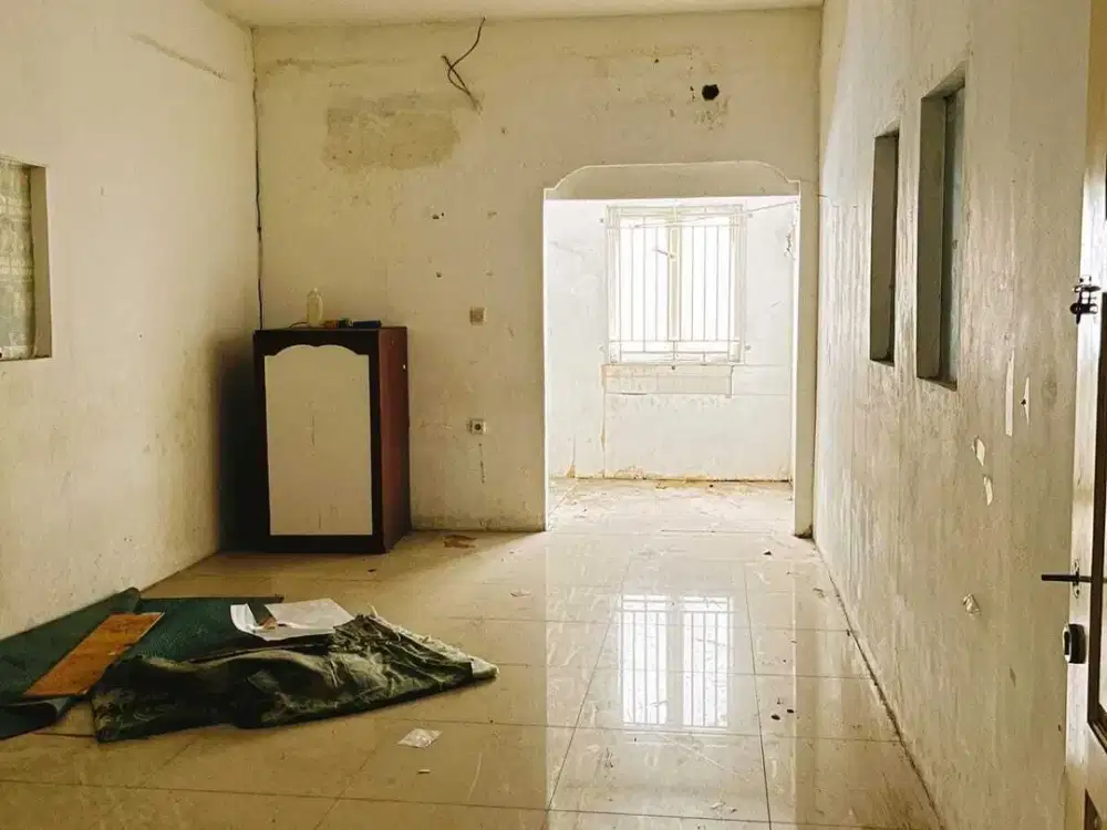 Luas Tanah 749 m2, Hadap Utara, Ruko di Kalibaru Timur, Jakarta Pusat