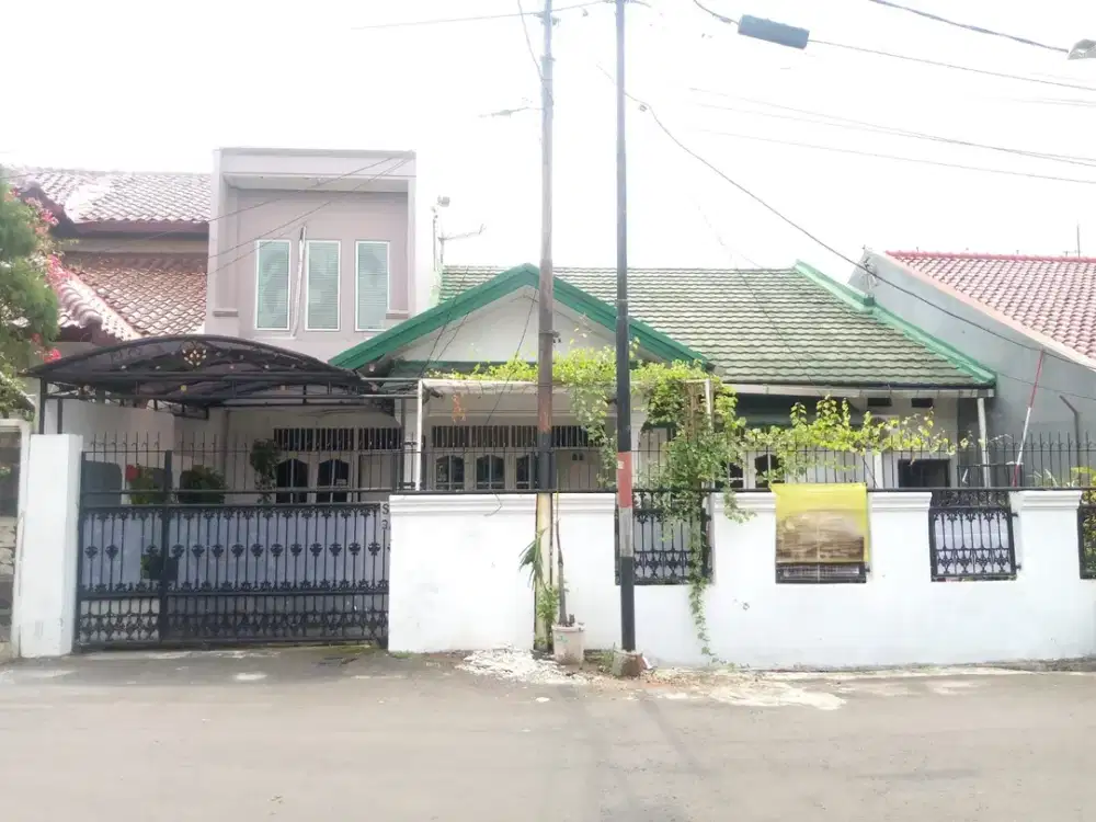 Dijual Rumah Di Kompleks PTB Duren Sawit, Jakarta Timur
