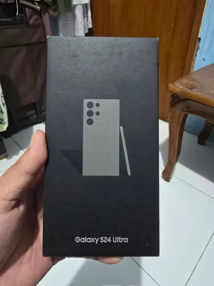 Samsung S24 ultra 12/512