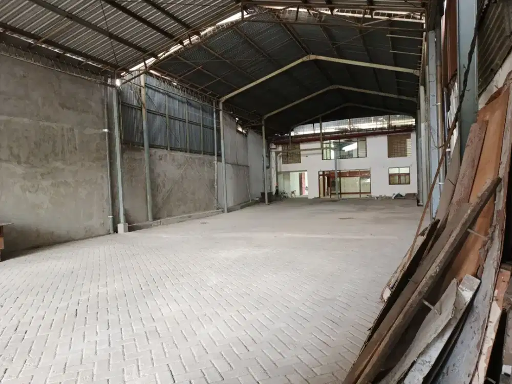 gudang disewakan jalan kenjeran surabaya