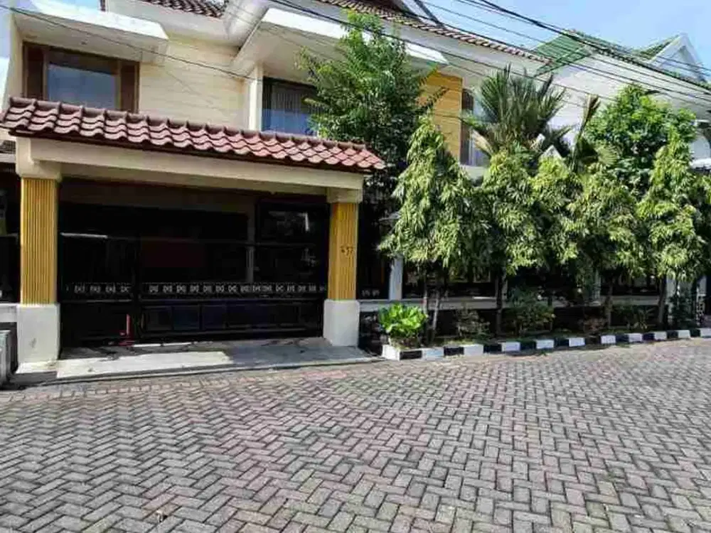 Dijual Rumah Terawat Manyar Kertoadi dekat Galaxy Mall Luas tanah 450m²