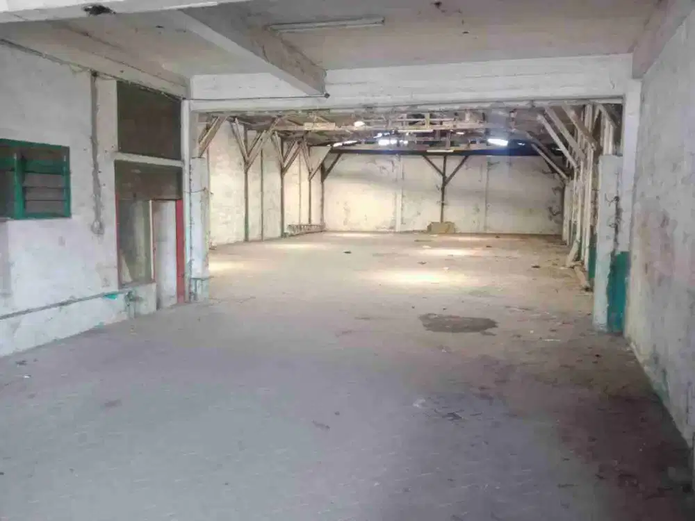 Dijual Gudang Raya Tandes