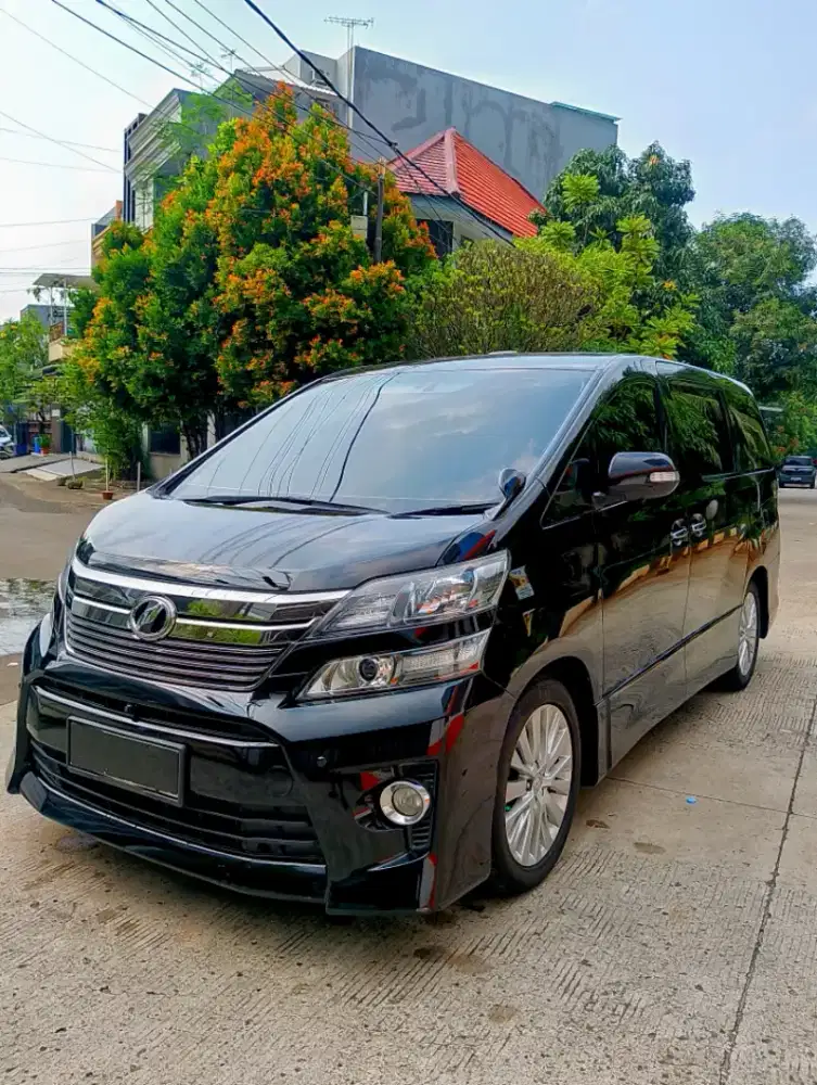 Vellfire ZG 2013 Pilot seat Good Condition