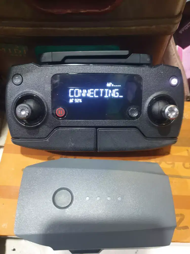 remot dron dji mavic