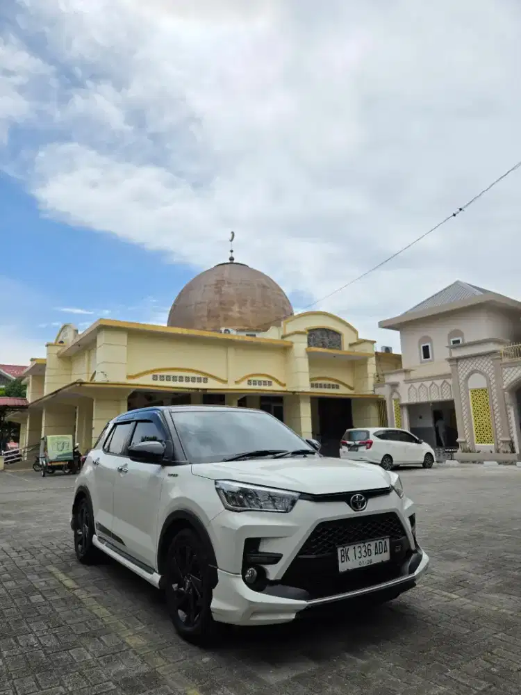 (DP 15JT) TOYOTA RAIZE GR SPORT TWO TONE CVT TURBO 2022