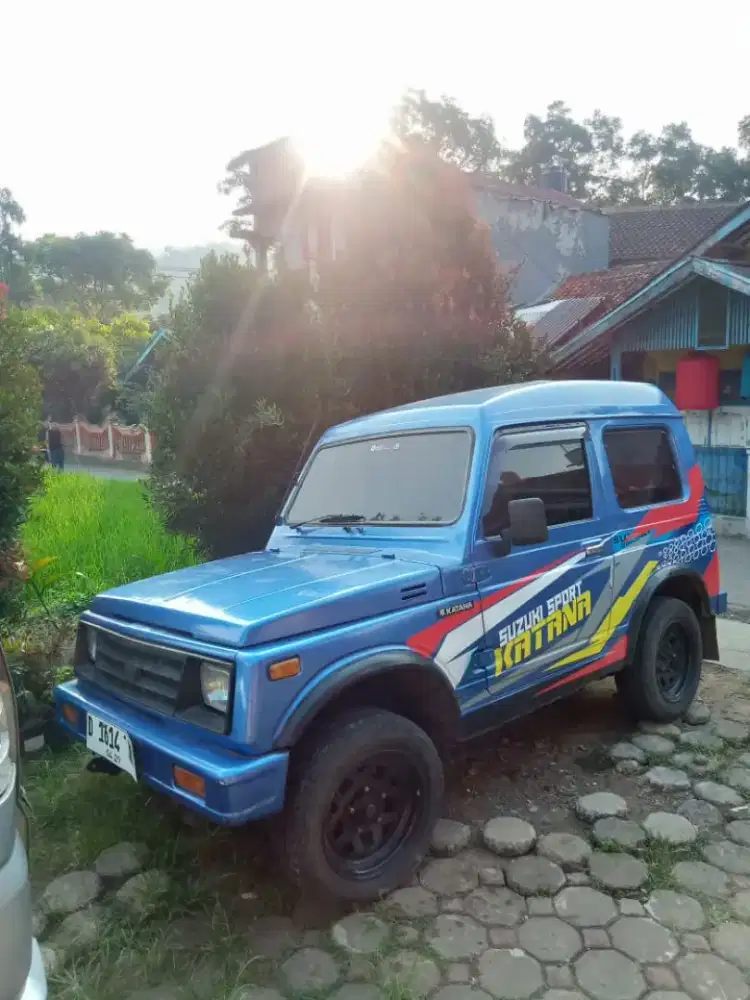 Dijual Cepat Katana Jimny Short Tahun 1990
