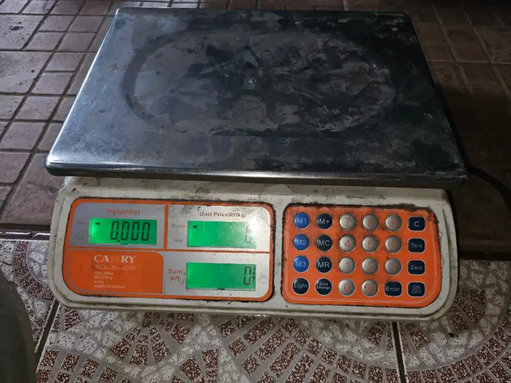 Jual aja Timbangan digital 30 kg merk CAMRY Jual apa adanya tes