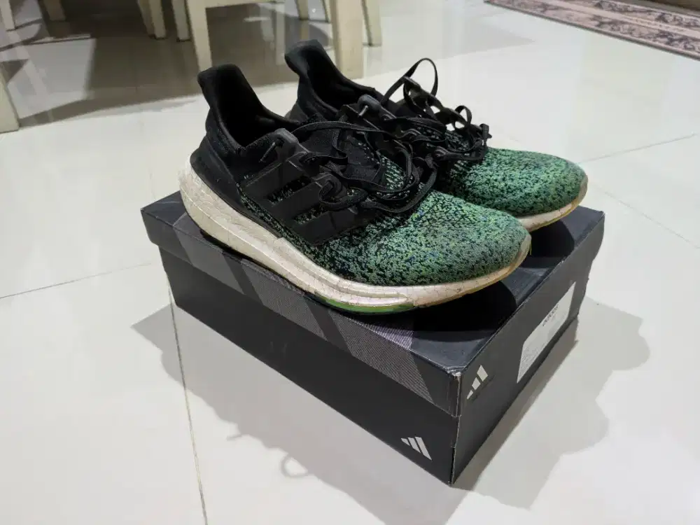 Ultraboost light 2023 green black preloves