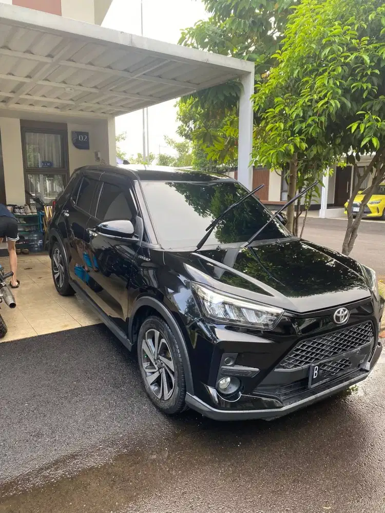 DIJUAL TOYOTA RAIZE 2022 HITAM MULUS TERAWAT