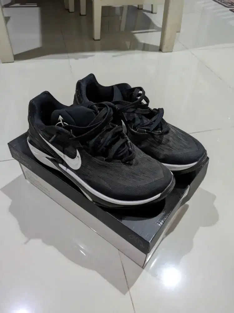 Nike Gt cut  black white preloved