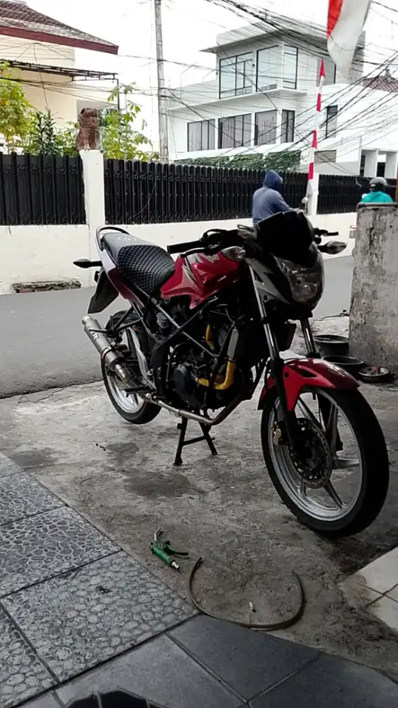 Lagi butuh aja bisa nego motor cb150r old minus dinamo stater mati