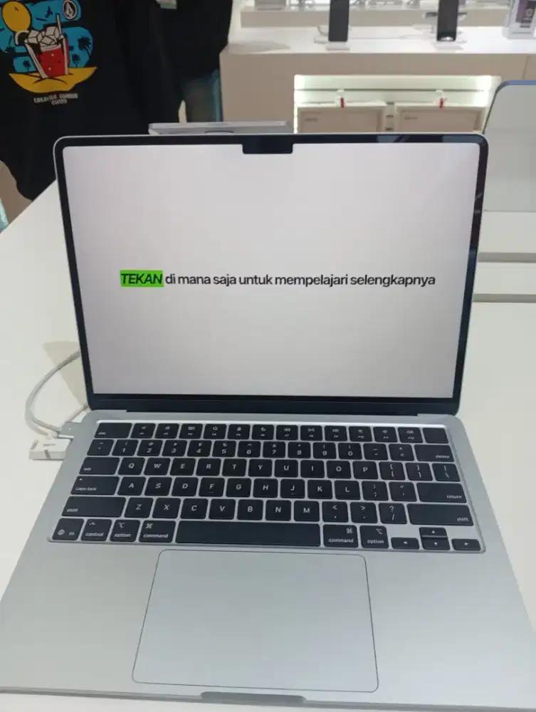 MACBOOK AIR M4 13 INCH