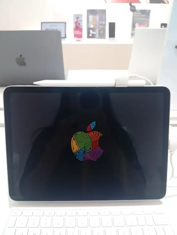 IPAD AIR 11 WIFI + CELLULAR