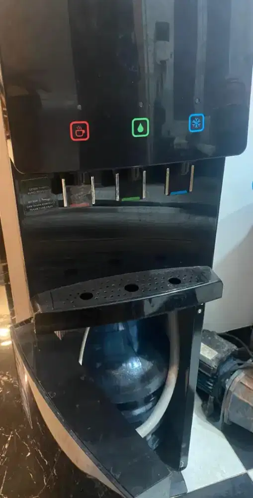 Dijual Dispenser Polytron