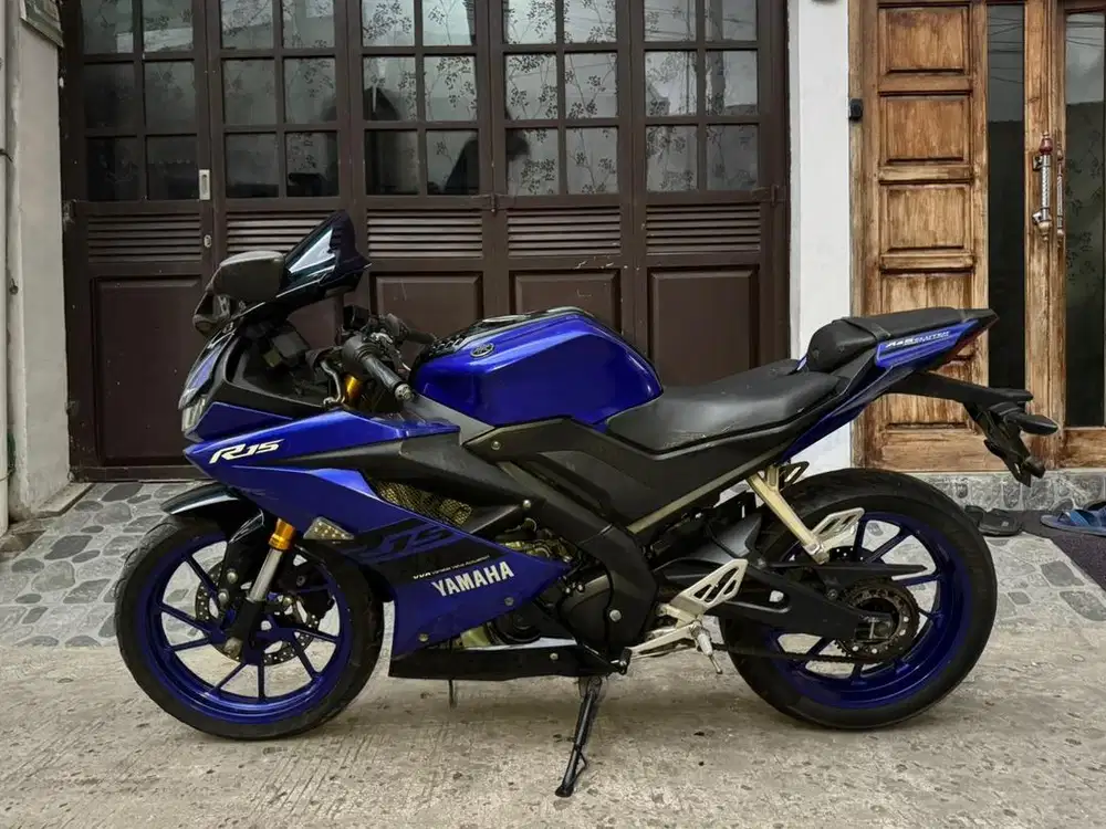 Yamaha R15 thun 2014 pajak panjang mesin halus jozz siap gas gan.