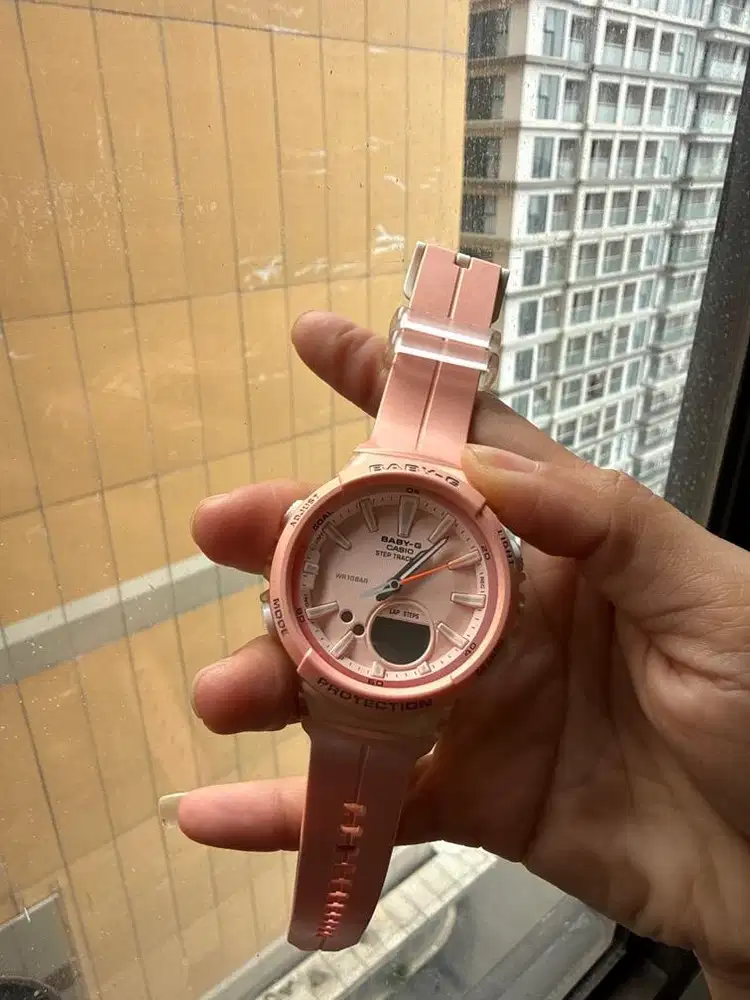 Jam tangan wanita