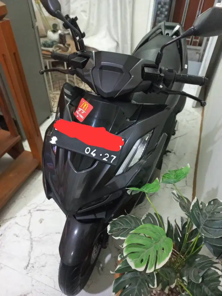 Honda vario 160 abs tahun 2022 mulus