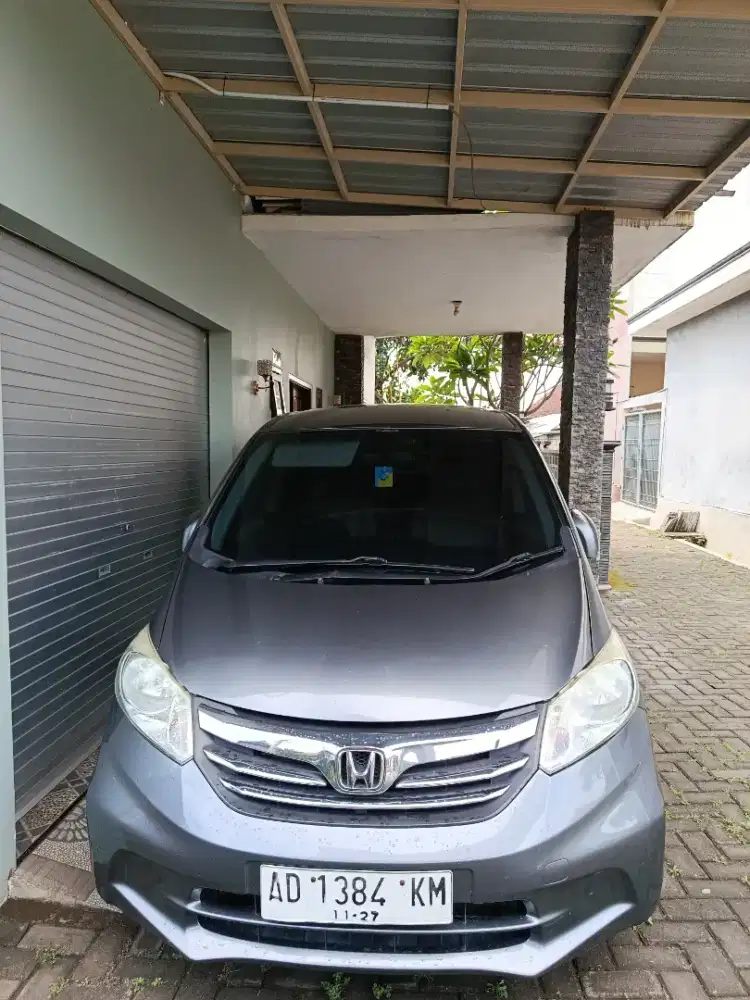 honda freed SD 2012