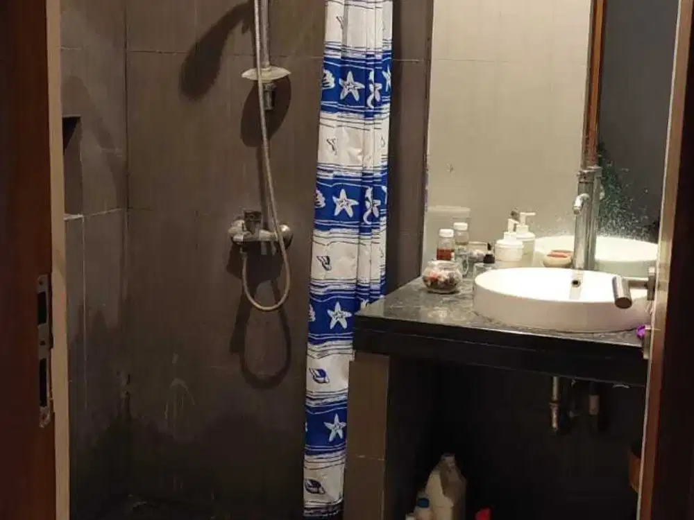 Di jual cepat rumah di kebun jeruk jakarta barat