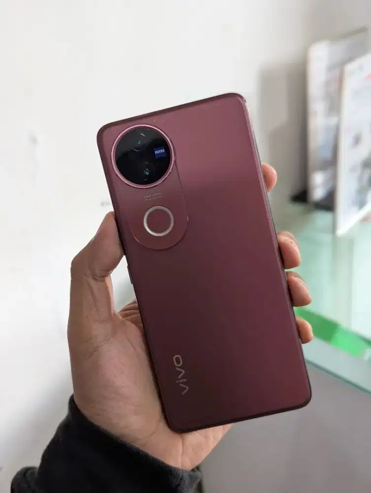 Vivo V50 5G 12/256 Fulset mulus Pemakaian Singkat