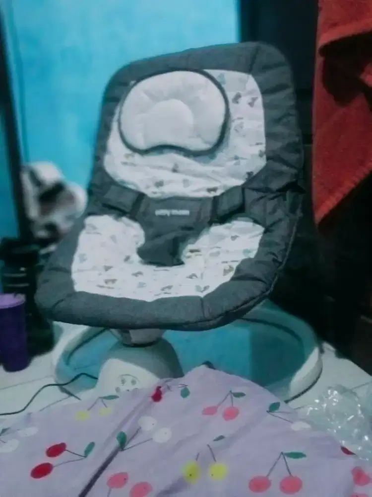 Ayunan bayi elektrik