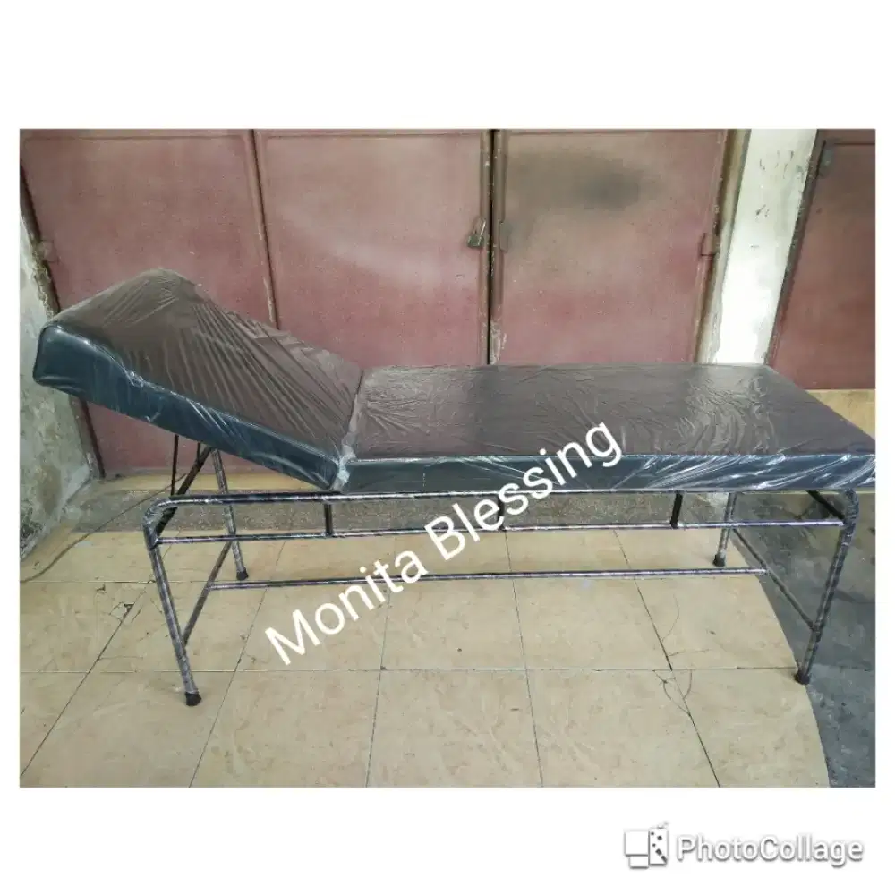 Kursi Made up bed (lubang)