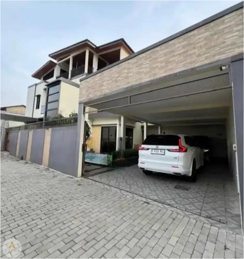 Rumah di lembang bandung ada kolam renang pribadi