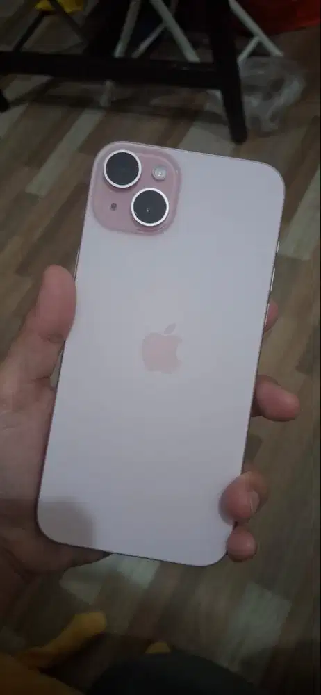 Iphone 15 plus second masih garansi IBOX