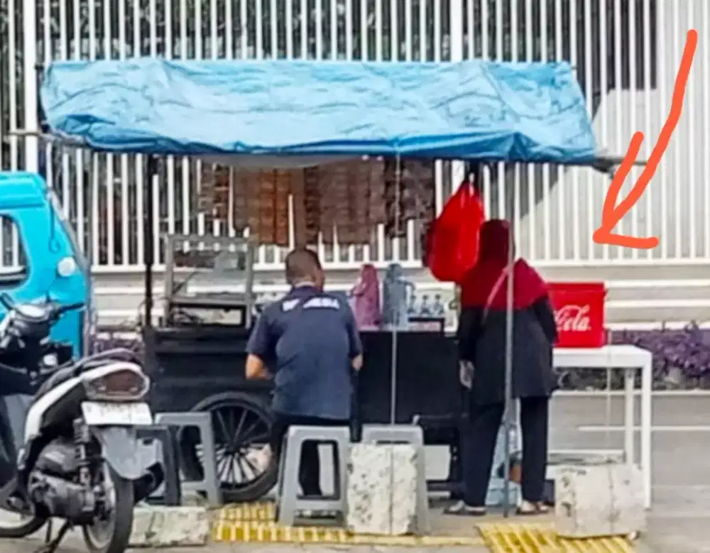 Grobak besi bekas dagang kopi dan prabotan