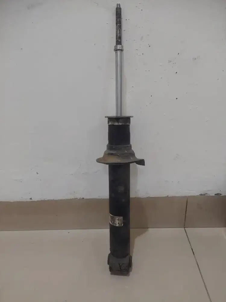 SHOCK DEPAN ALL NEW PAJERO SPORT