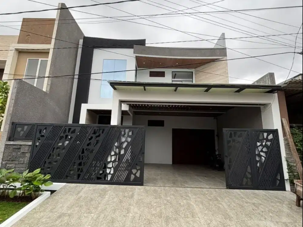 Rmh mewah baru gress  ada pool,full marmer baruk dekat raya merr