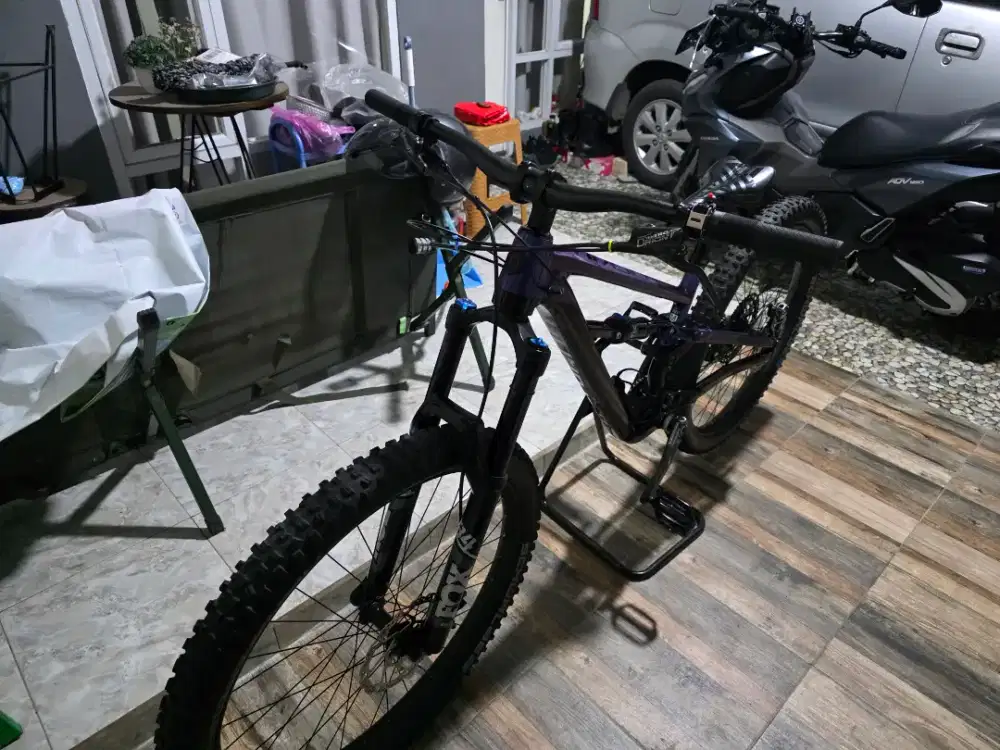 SEPEDA POLYGON SISKIU T8 SIZE M UK 27,5