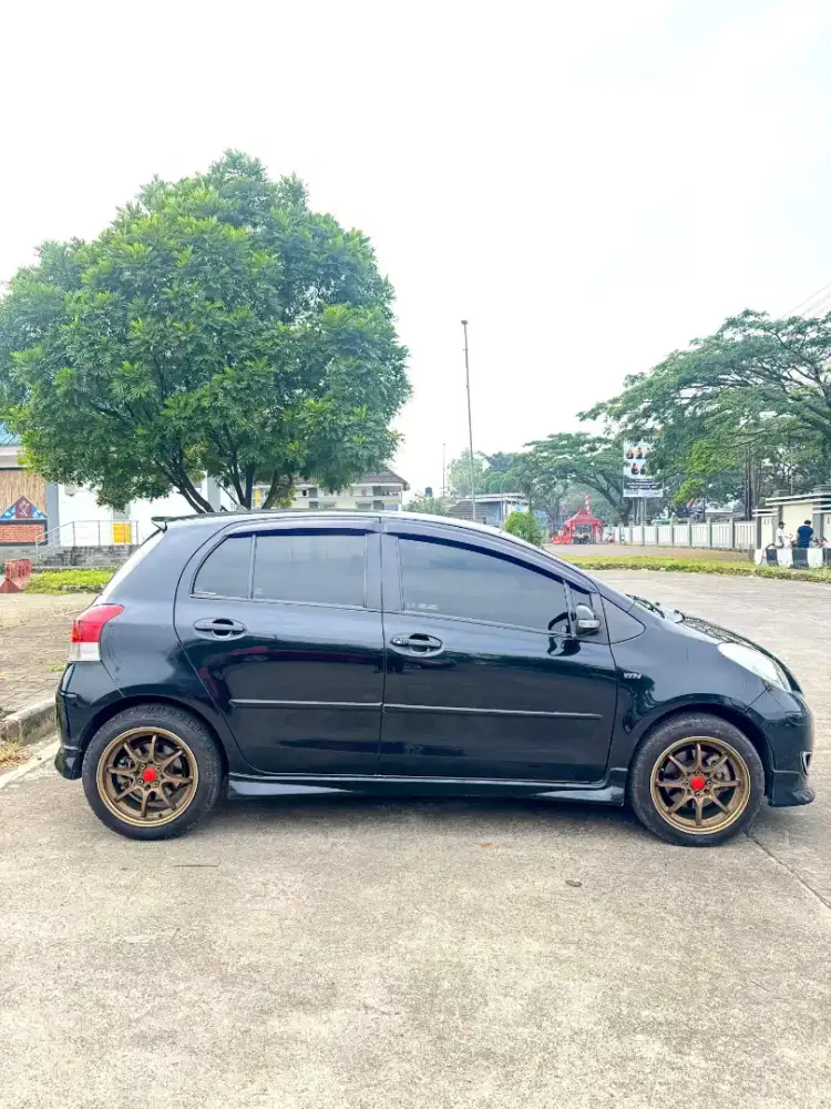 Yaris S Limited 1.5 AT 2011