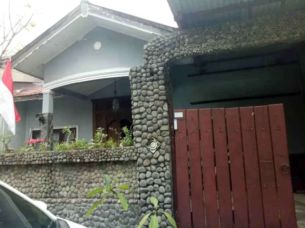 DIJUAL RUMAH TENGAH KOTA SIDOARJO