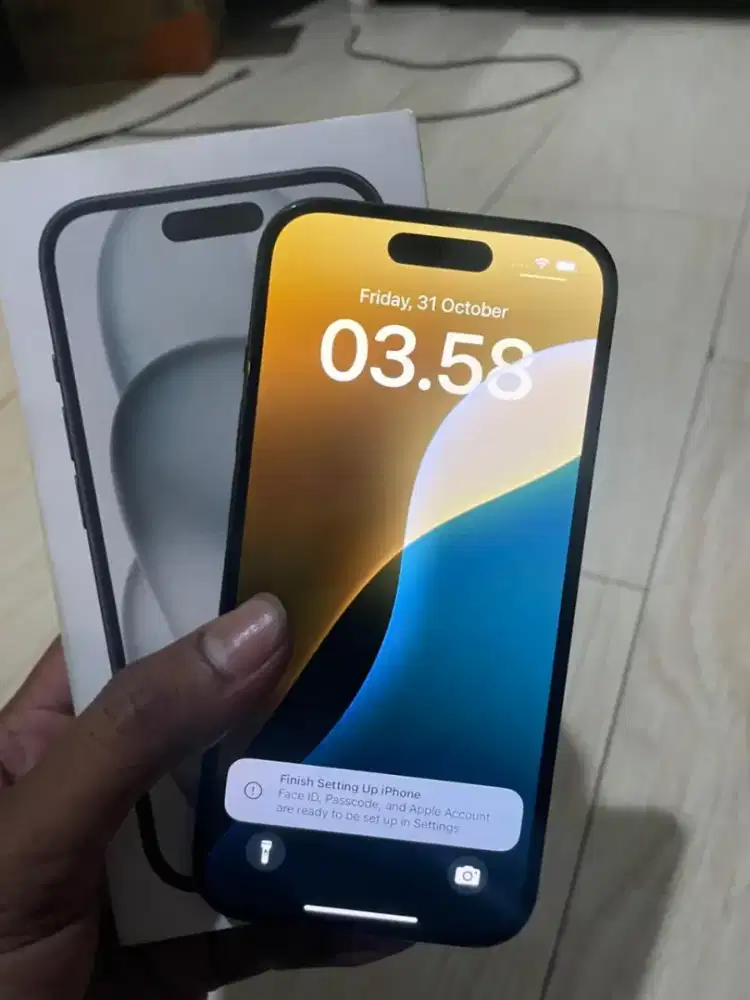 IPHONE 15 128 GB FULLSET ORI