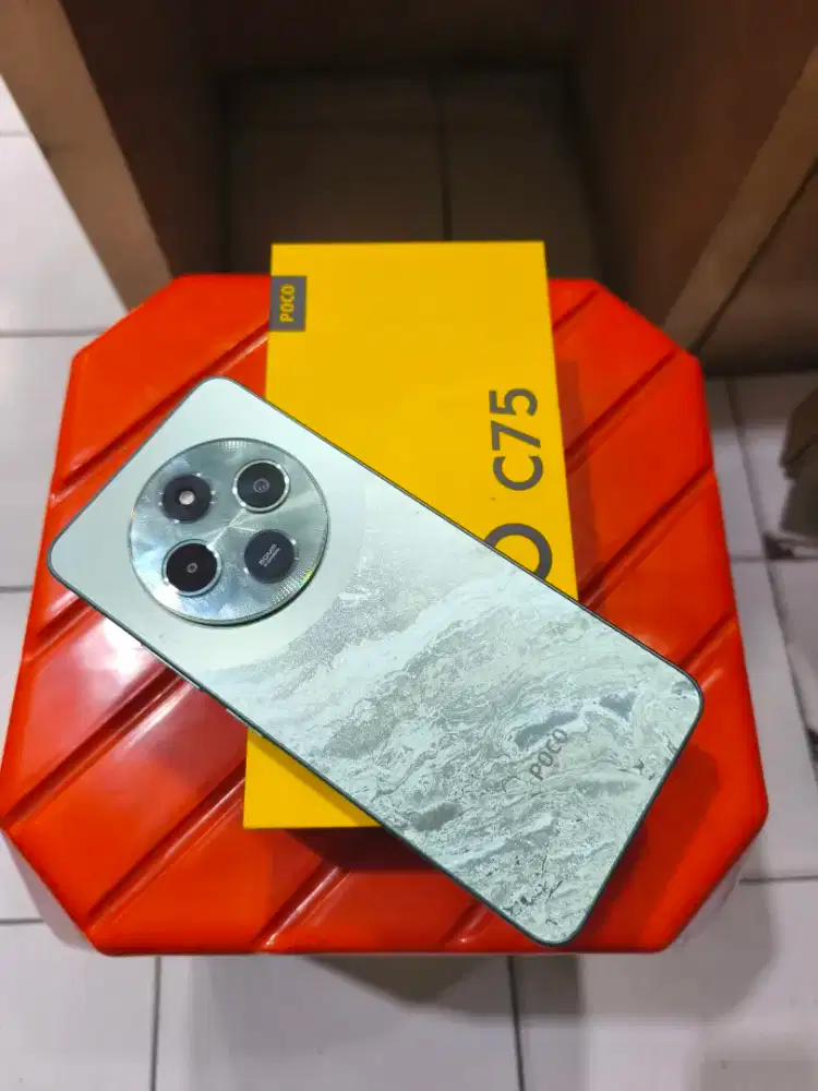 Poco C75 ram 6/128 green NFC