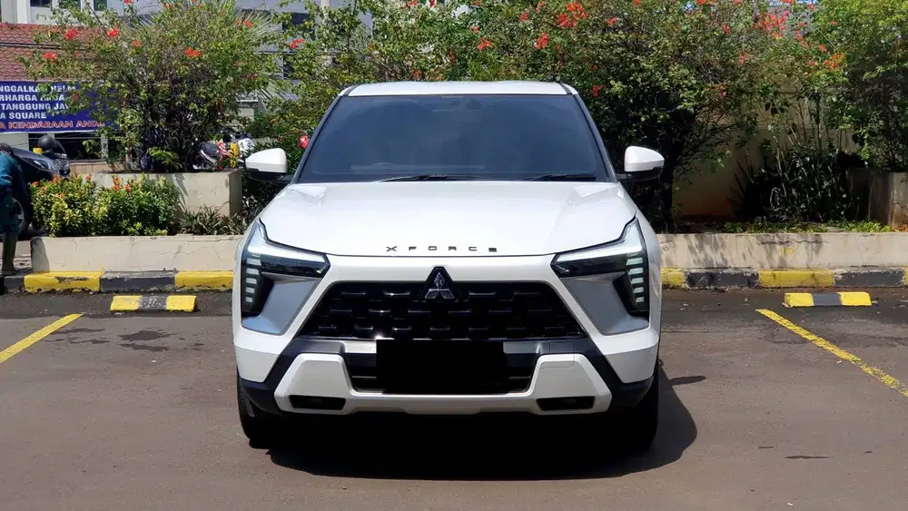 Mitsubishi Xforce X-Force 1.5 Ultimate AT Putih 2024 Like New Record