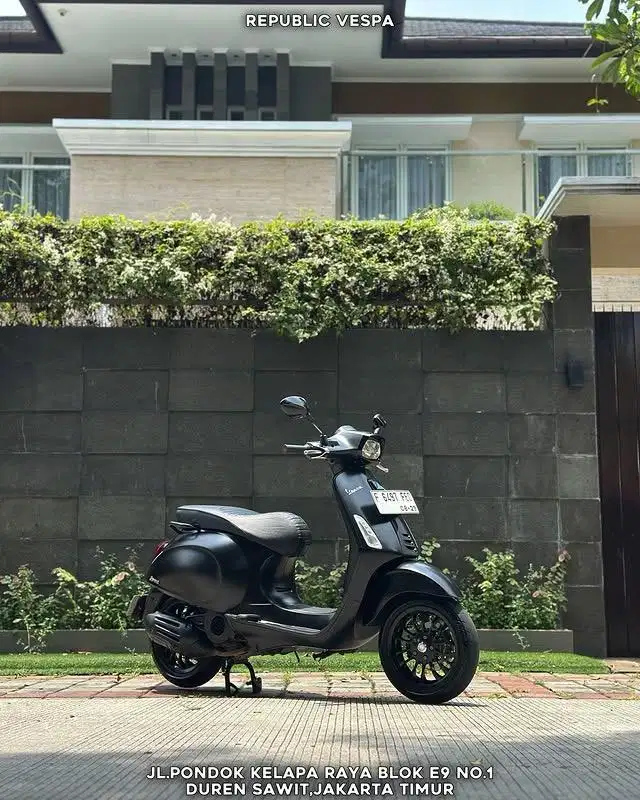 JUAL VESPA SPRINT NOTTE 150 IGET ABS LED TH 2019 LIMITED EDITION