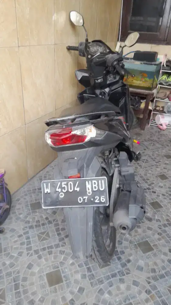 Di jual vario warna hitam th 2016