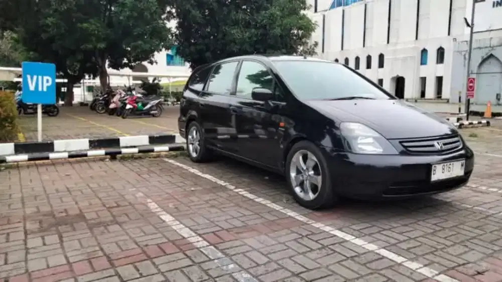 Honda Stream D17/ 2002/a.t