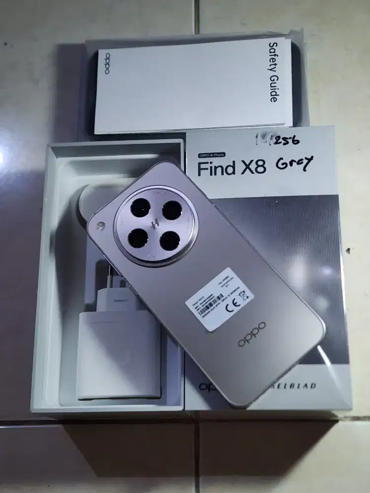 Oppo Find X8 5G 12/256Gb, warna Star Grey, kondisi 99,9% Sempurna