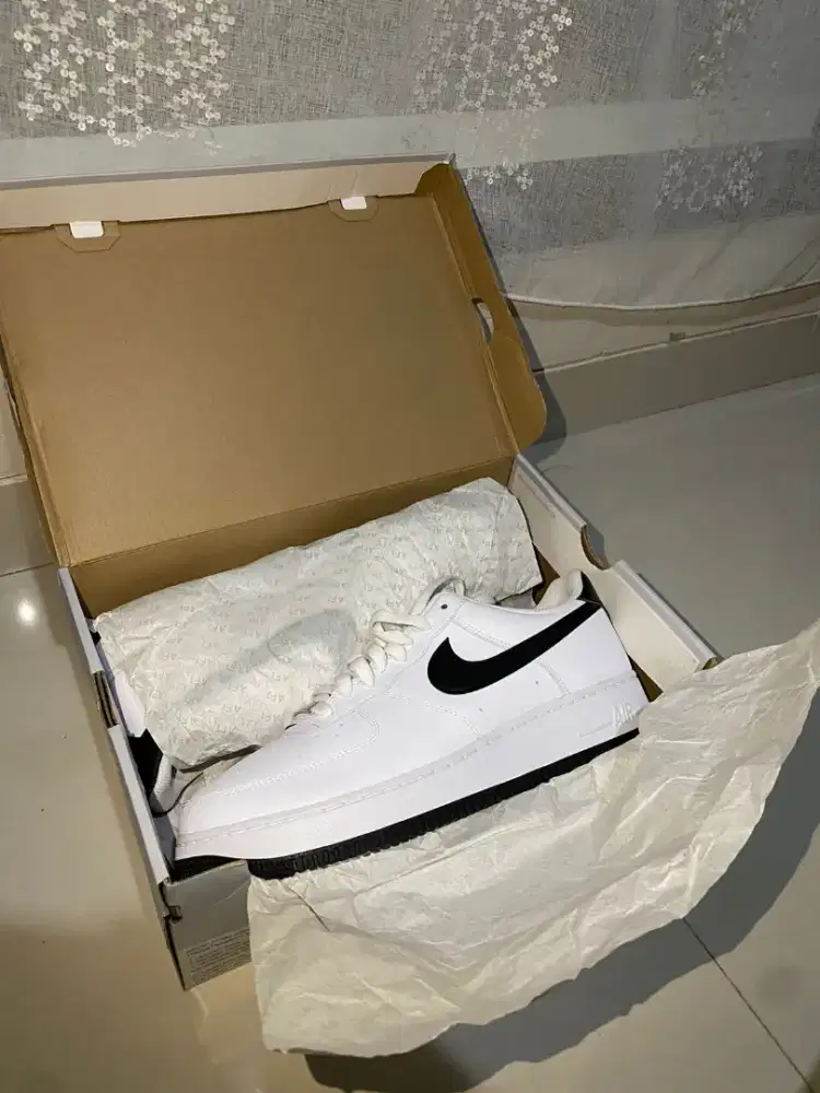 BNIB Nike Air Force 1 AF1 Black White size 47