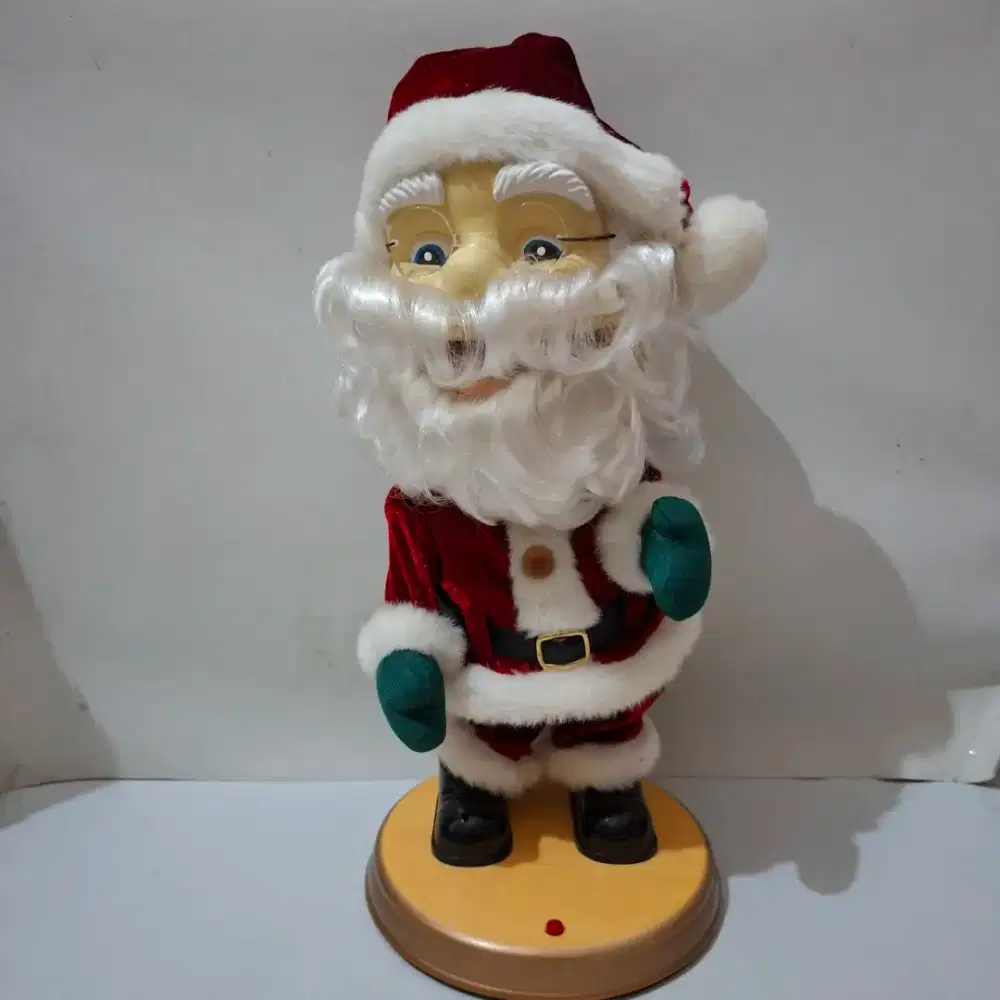 LIMITED EDITION: Dancing Santa (Tinggi 48 cm)