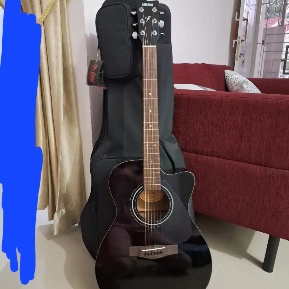 Gitar Yamaha tipe FS100C